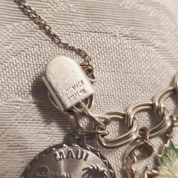VINTAGE STERLING SILVER (LIFE) Multi-Charm Bracelet with 23 Individual Charms - Picture 9 of 13